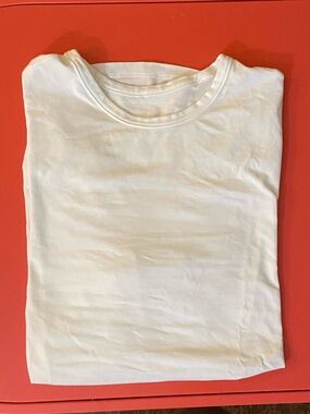lululemon athletica White Short Sleeve Crew Tees (including 2 shirts)